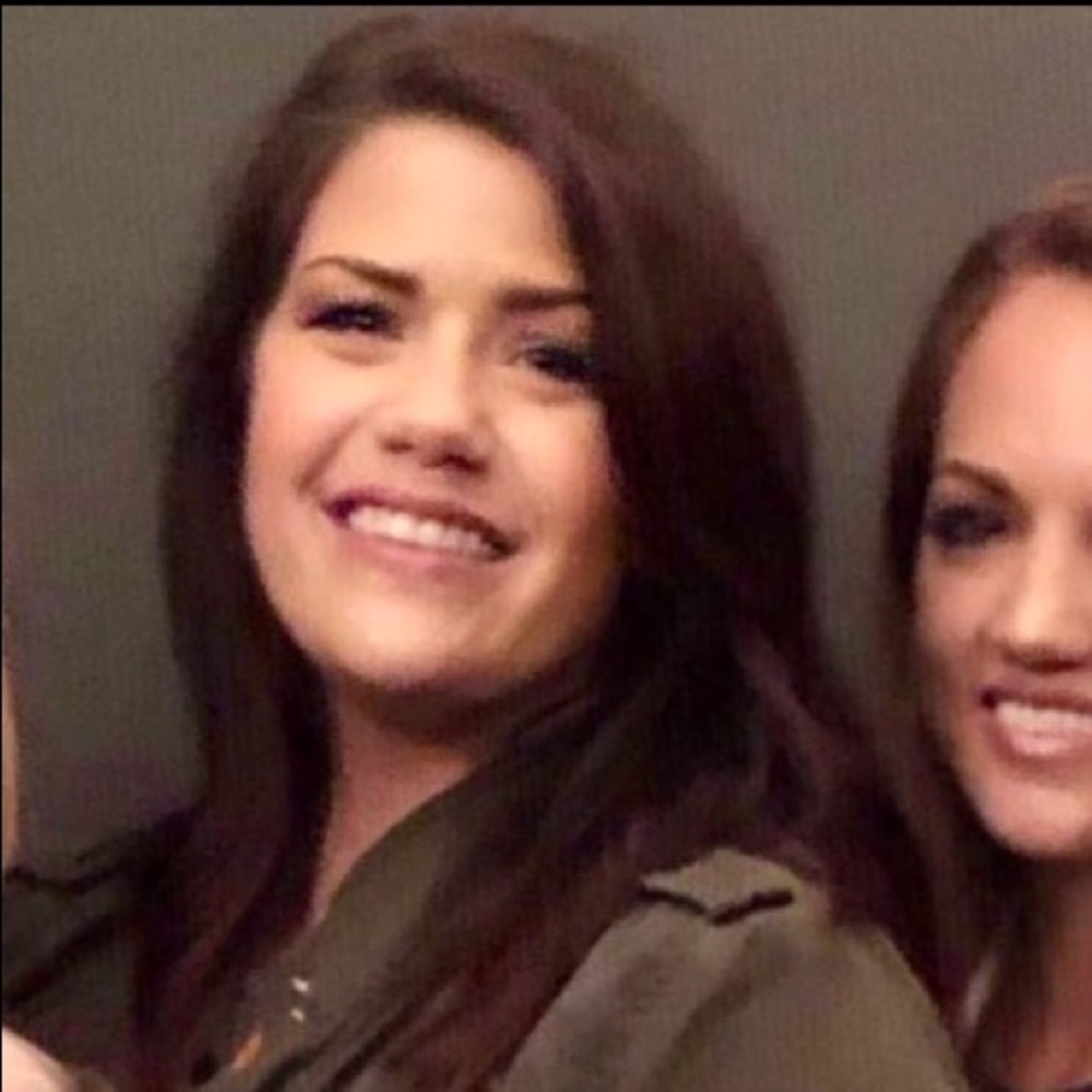 Meet your Posher, Kelly